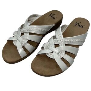 Yuu Dansa Sandals Slip On White Faux Leather 9M Comfort Slide